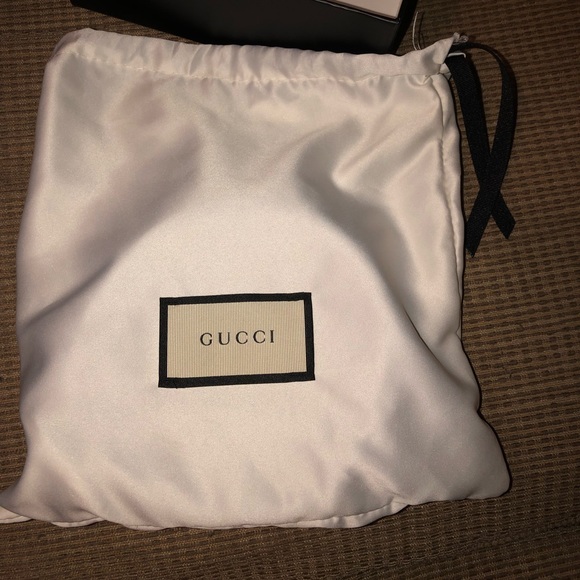 Worn only 2 times - Picture 4 of 4